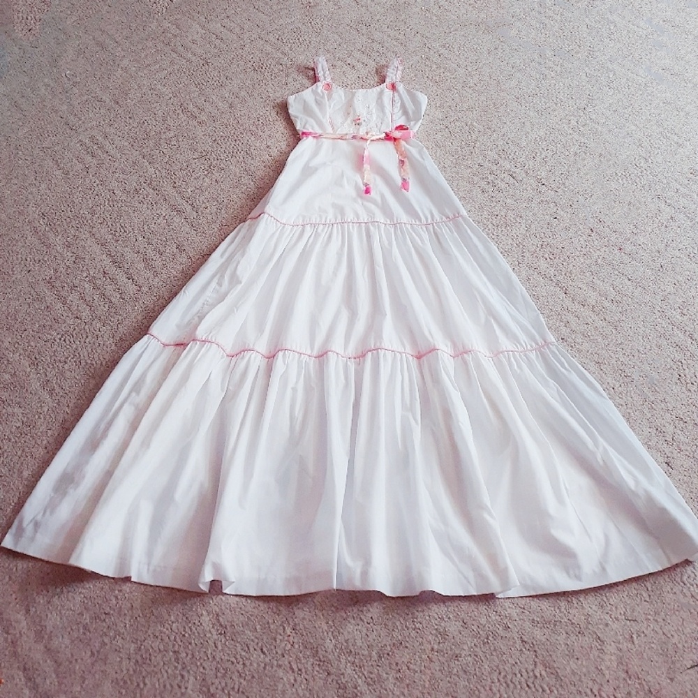 Young edwardian brand Gunne Sax style white dress